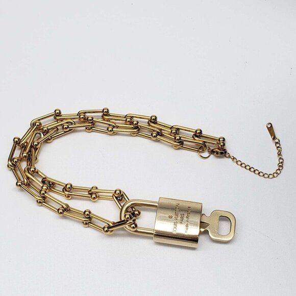 100% Auth Louis Vuitton Lock & Key with Unbranded Gold Plated Chain Necklace - Picture 10 of 11